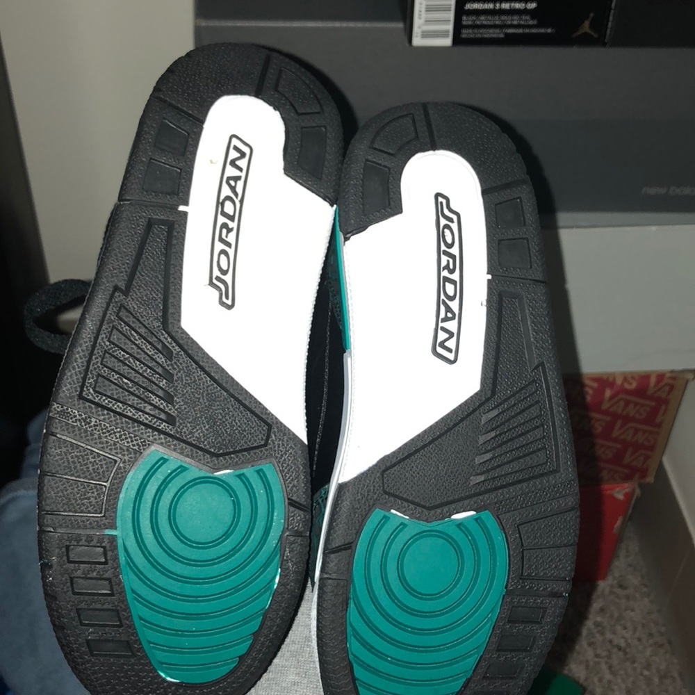 Kids preschool Jordan retro 3 - Picture 3 of 4